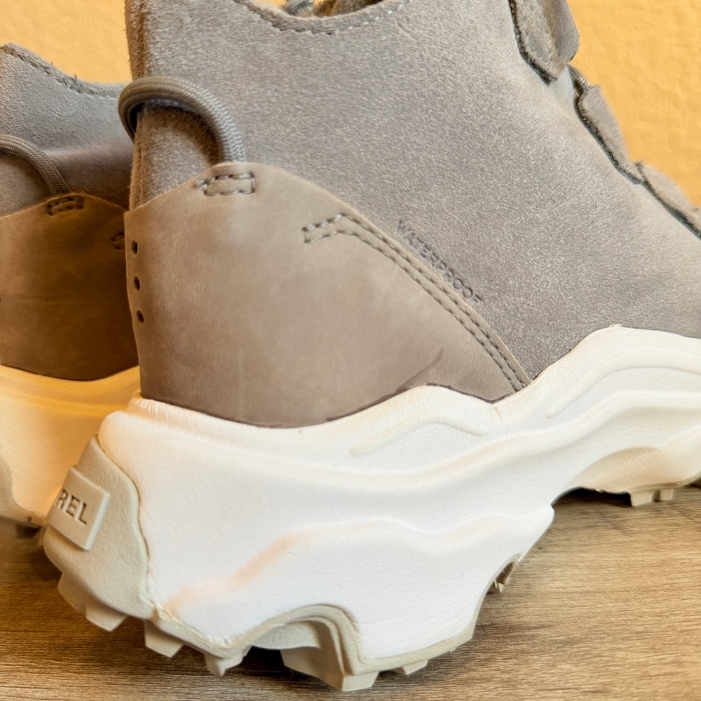 Sorel Kinetic Caribou waterproof sneaker-boots suede upper - Picture 3 of 12